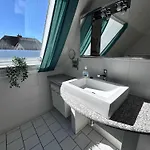Relaxen Am - Mit Parkplatz Und Whirlpoolwanne, Ostsee Apartment Rostock