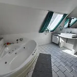 Relaxen Am - Mit Parkplatz Und Whirlpoolwanne, Ostsee Apartment *