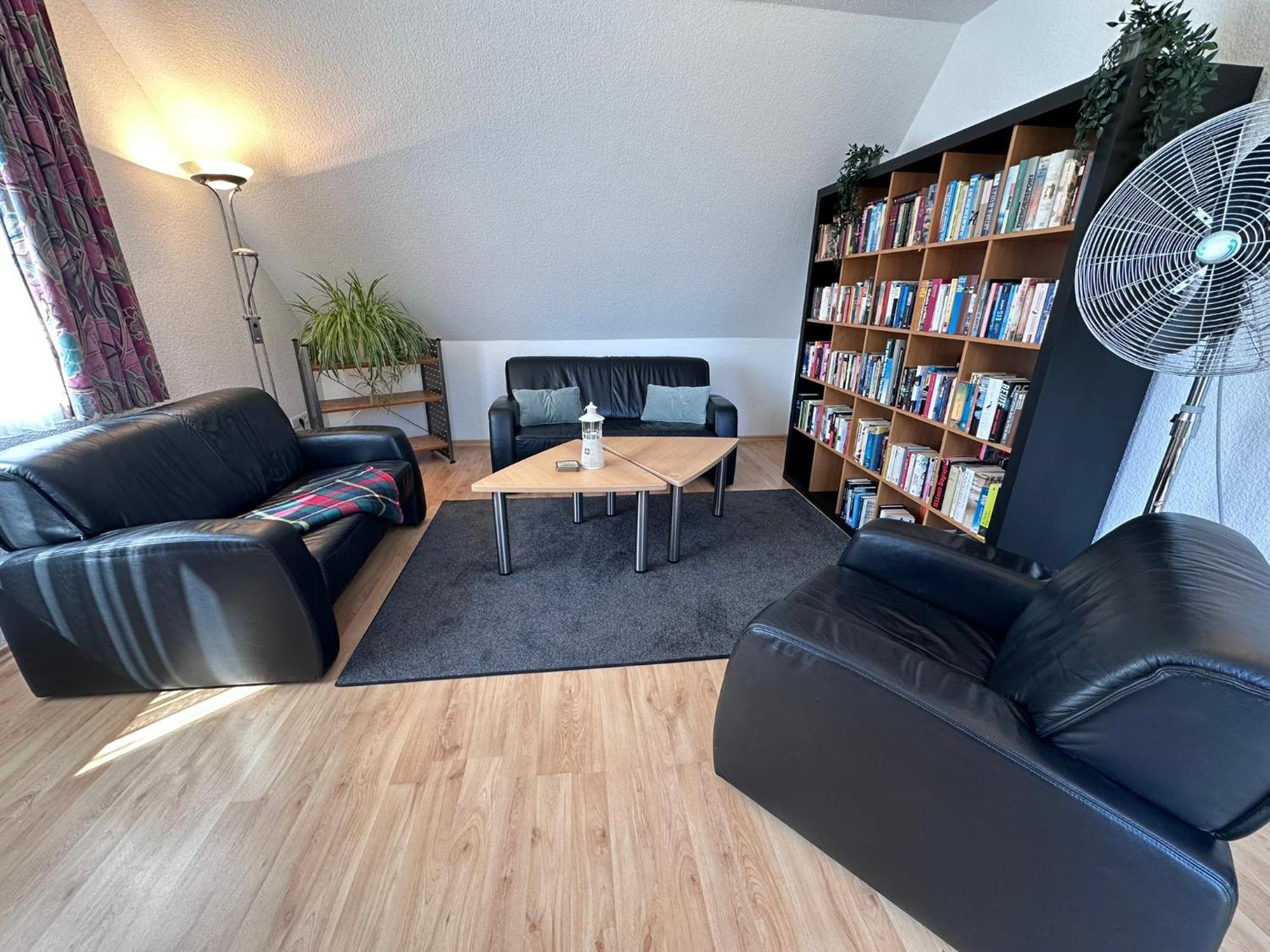 Relaxen Am - Mit Parkplatz Und Whirlpoolwanne, Ostsee * Rostock